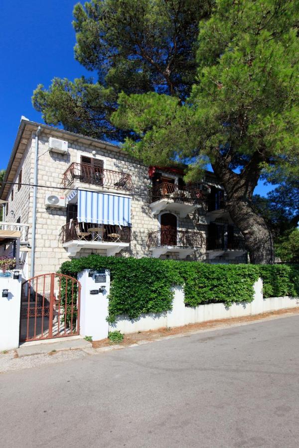 Spring Apartment Perast Eksteriør billede