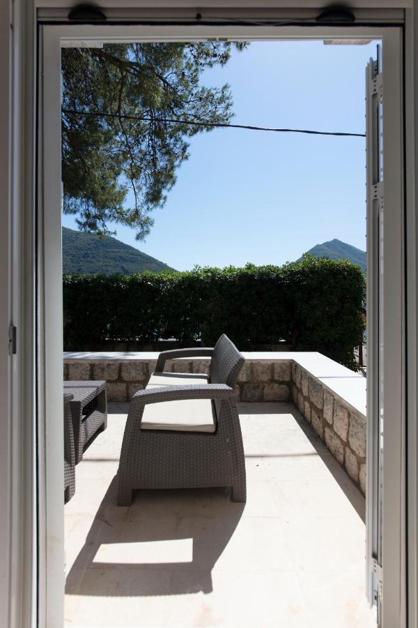 Spring Apartment Perast Eksteriør billede